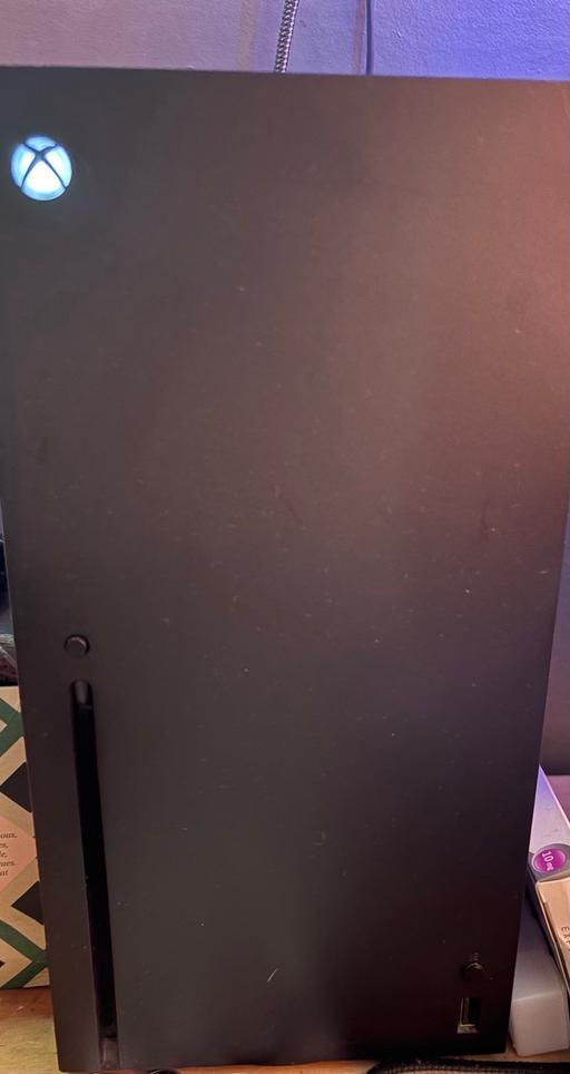  — Xbox series x 1TB console