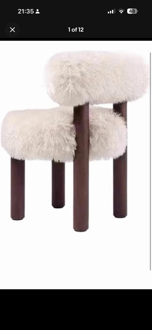  — X2 modern long hair chairs living room/makeup