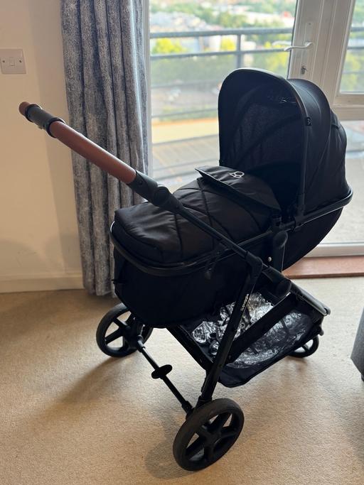 — Pram/Stroller (barely used)