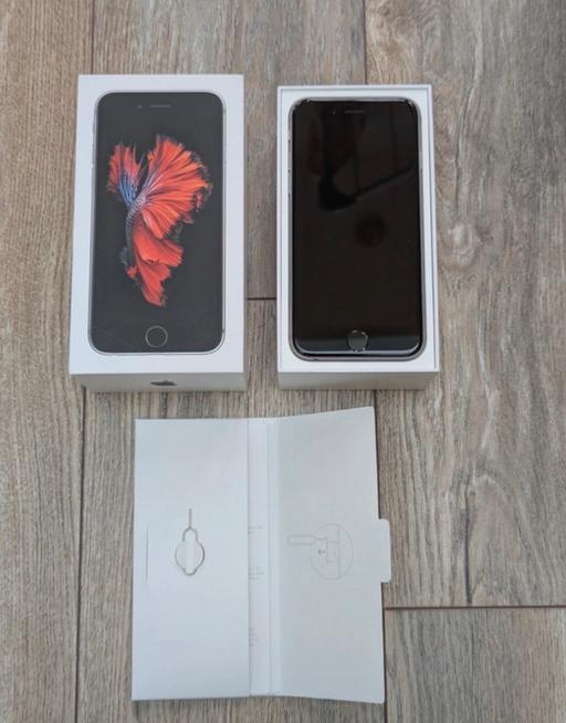  — Apple iphone 6S 32Gb Silver Mint Condition