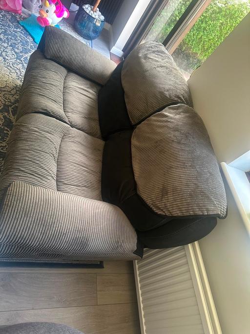  — Sofa