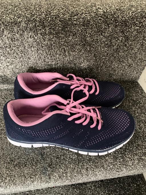  — Trainers cushion walk size 6 buyer collect