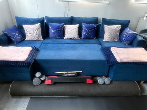  — Sofa Bed
