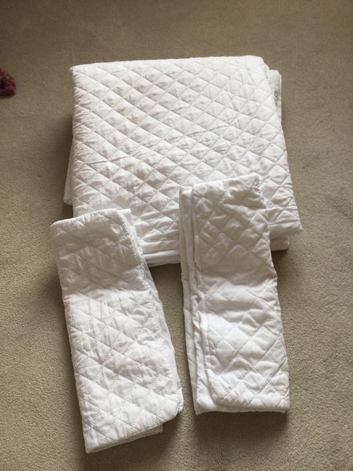  — Double bedding