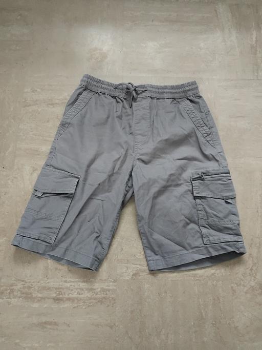  — Cargo Shorts XS