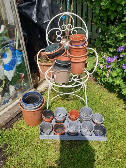 — Free various size plant pots