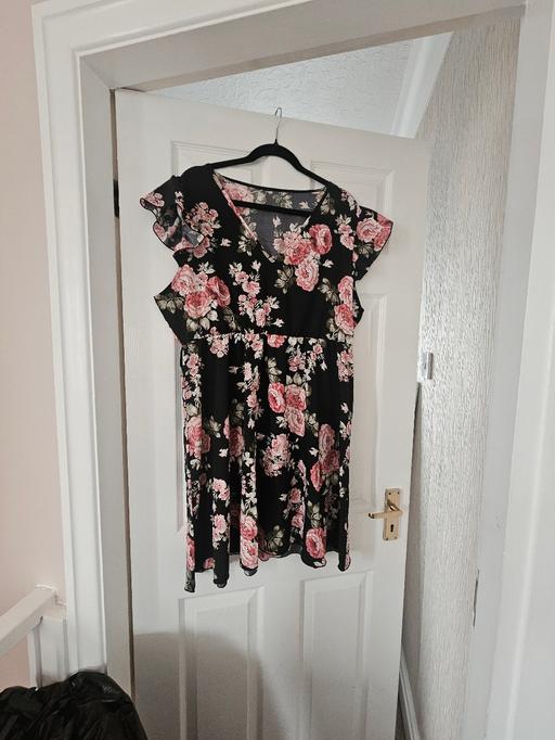  — Summer dress, size 18..like new