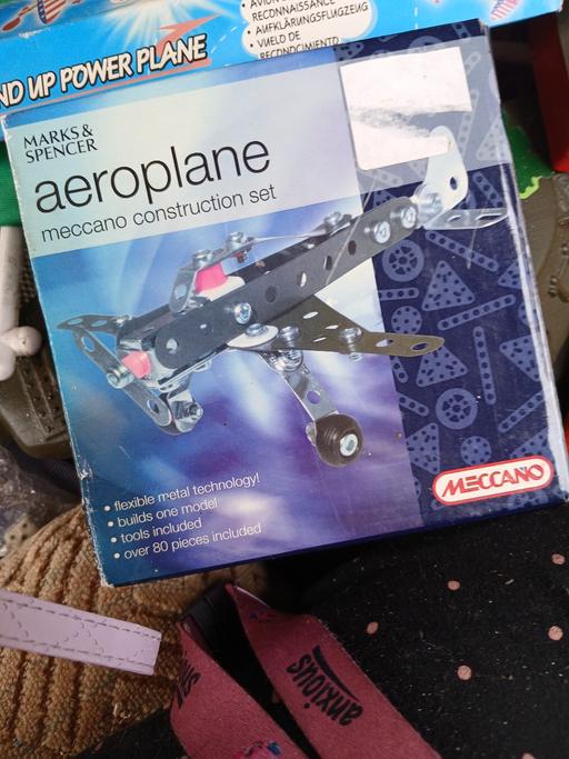  — meccano aeroplane to build