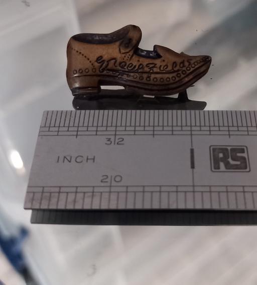  — vintage Gracie Fields souvenir clog brooch