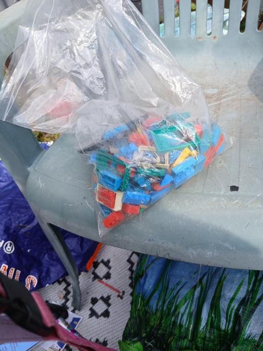  — bag of lego