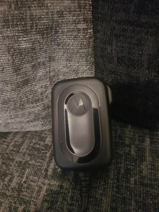  — Motorola phone charger