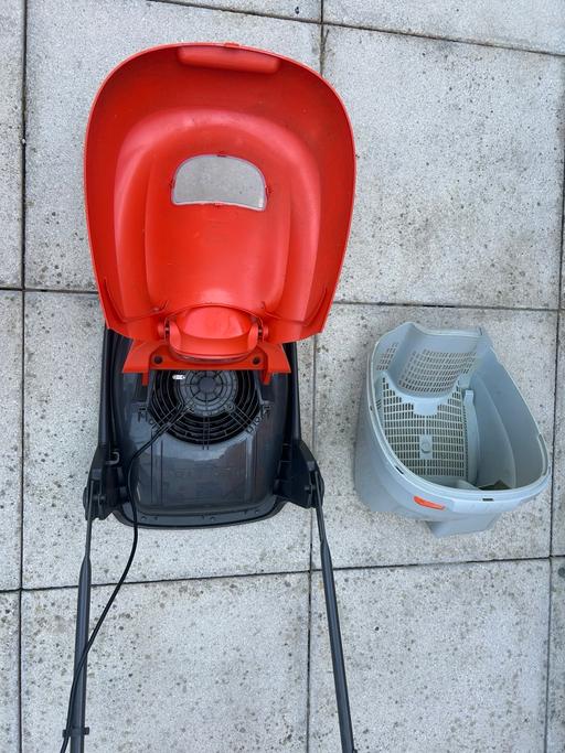  — Flymo Easiglide 300V Lawnmower