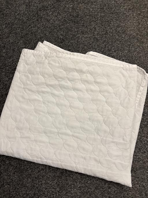  — Mattress protector