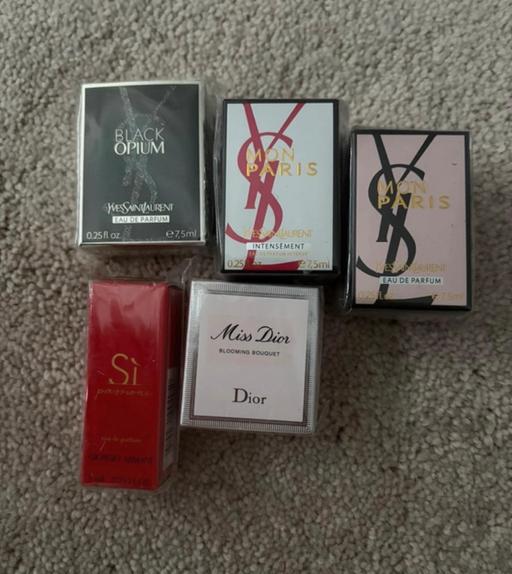  — Mini perfumes