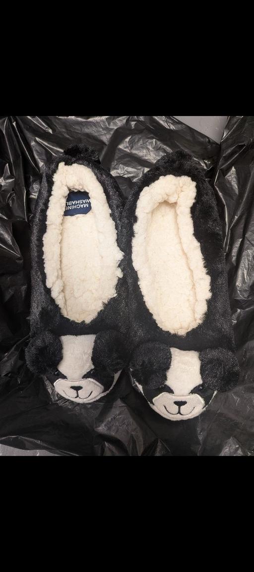  — New ladies M&S size 7 slippers