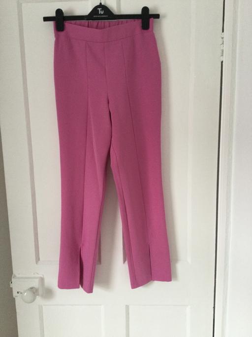  — Ladies trousers size 8R