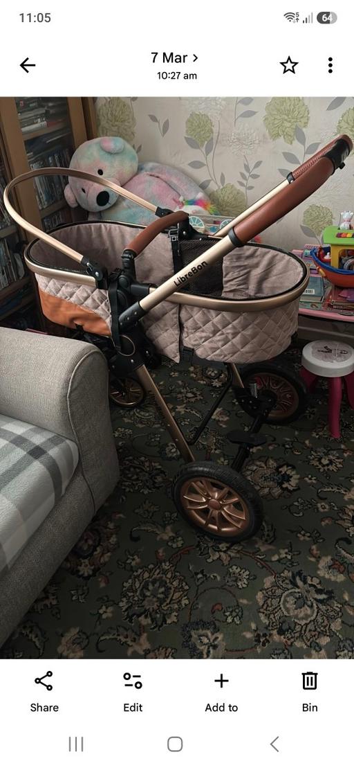  — baby pram