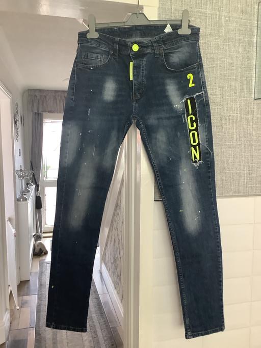  — Men’s jeans 32” waist