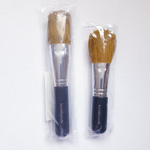  — BareMinerals Bundle Brush Sealed
