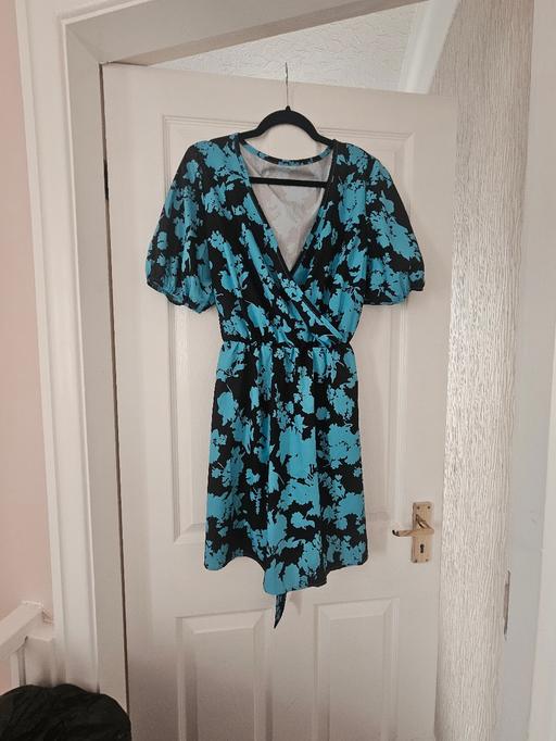  — Patterned summer dress, size 18..like new