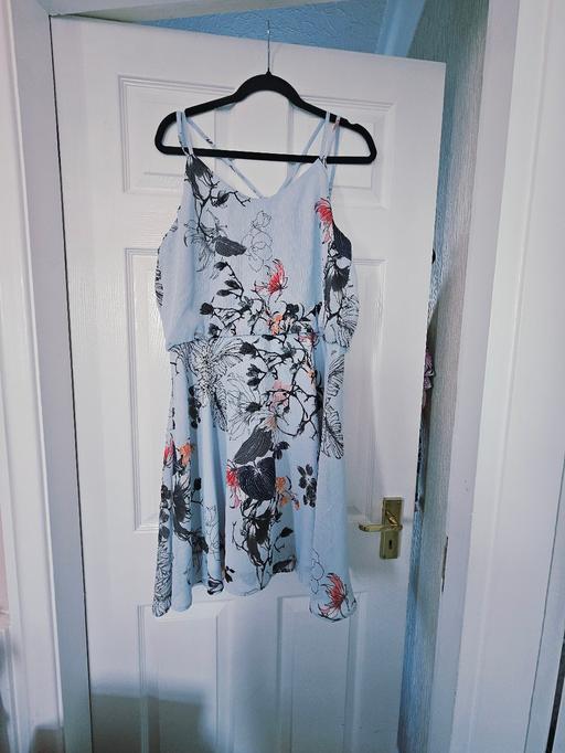  — Lovely summer dress, size 18