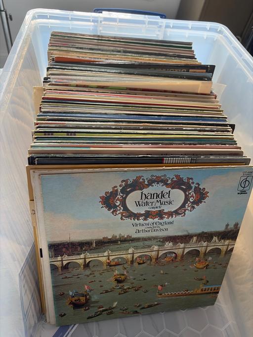  — Free: 100 vinyl classical music records