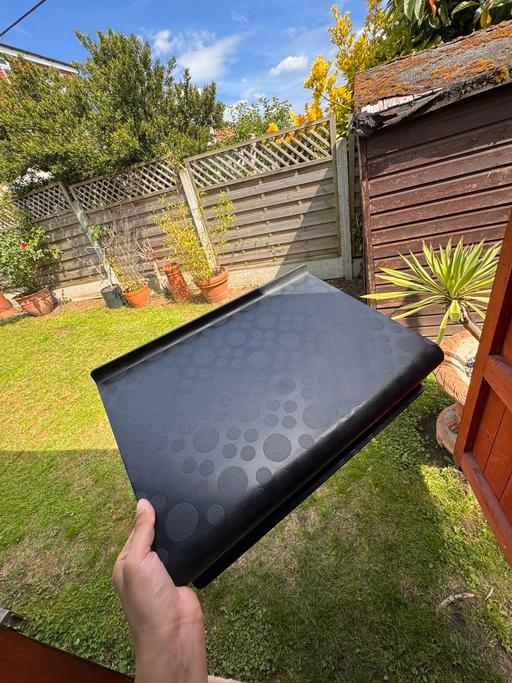  — Laptop Stand