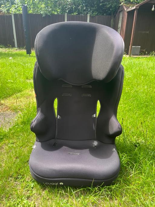  — Cuggl Car Seat in Black - Good Condition