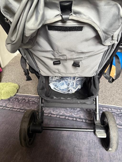  — Push Chairs log double pusher 2  kids