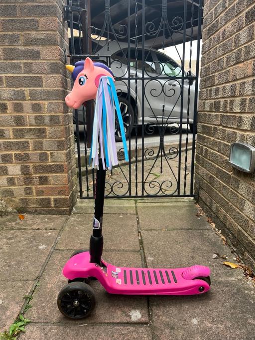  — Kids 3 Wheel Scooter