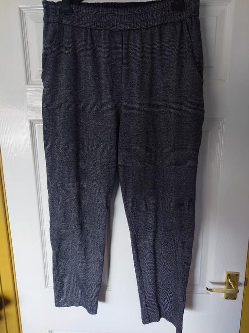  — Women's grey trousers size 16