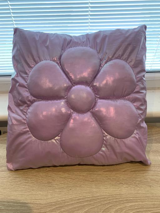  — Purple flower cushion/pillow