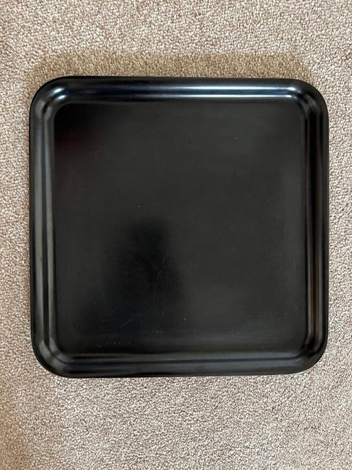  — Black tray