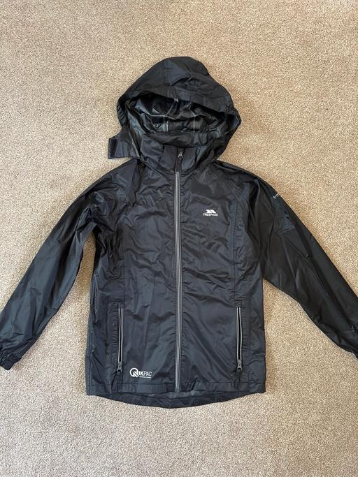  — Boys Trespass lightweight jacket 11-12 years