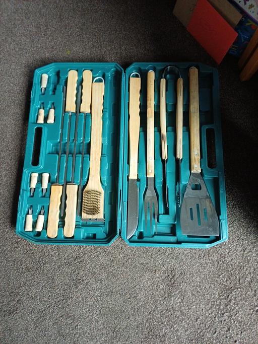  — BBQ set