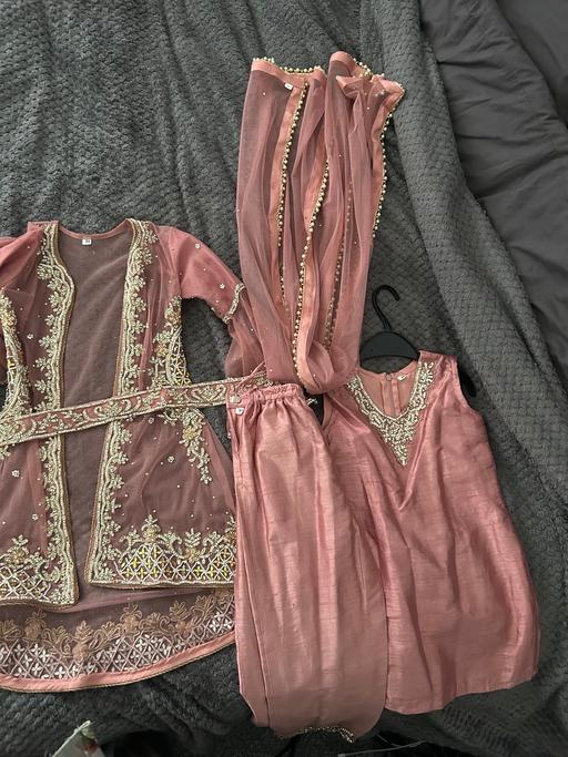  — Girls dress