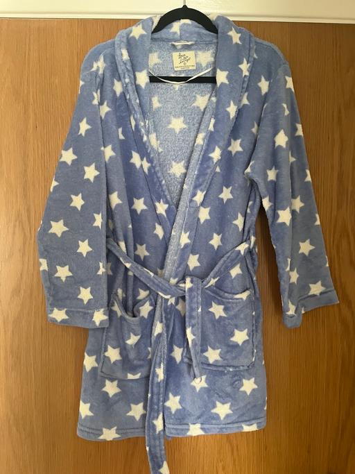  — Ladies short style dressing gown