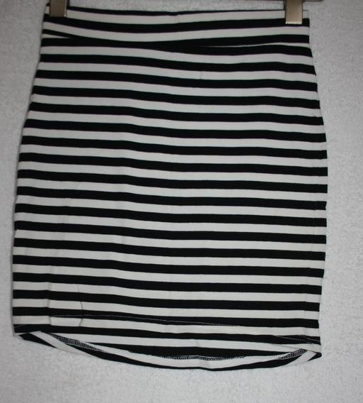  — H&M striped skirt size XS