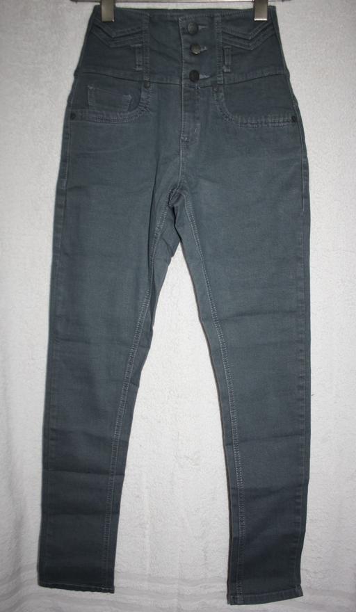  — Huf & Dee skinny jeans size 8