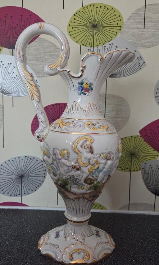  — VINTAGE PITCHER VASE (ITALY)