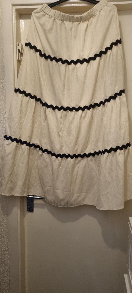  — Maxi Skirt size L