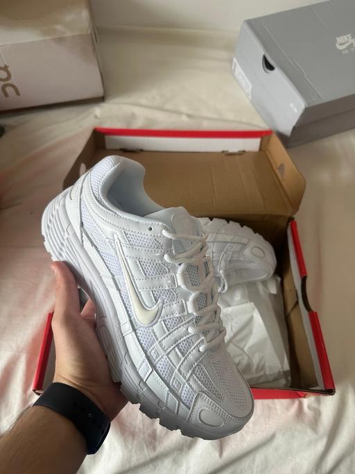  — Nike P-6000
