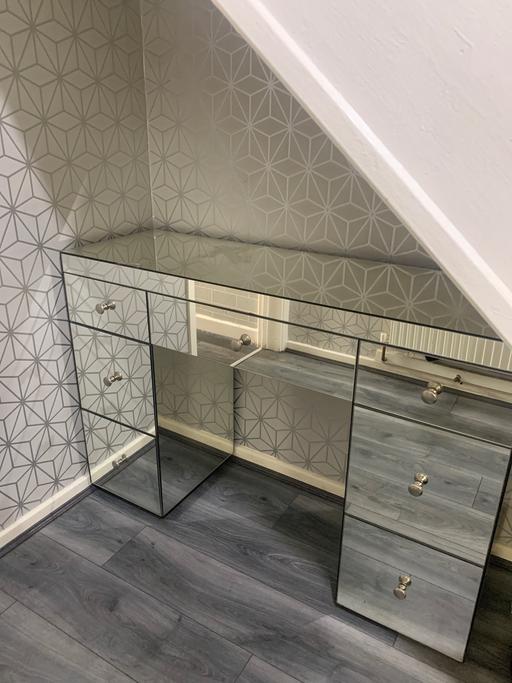  — dressing table