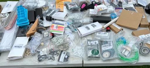  — MIXED LOT IDEAL CARBOOT RESELLER