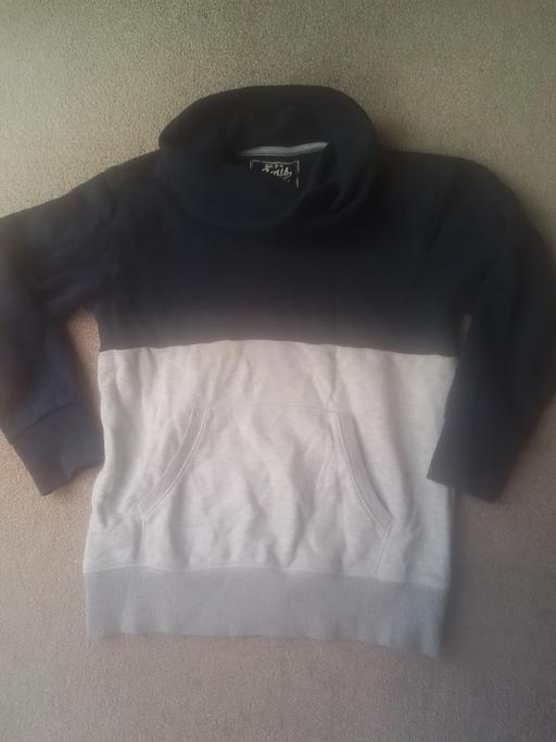  — BOYS GREY/NAVY SWEAT JUMPER