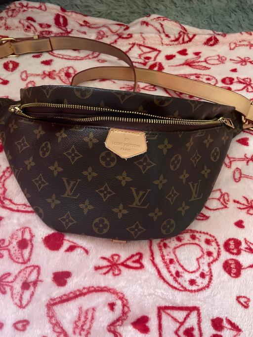  — Crossbody inspired bag