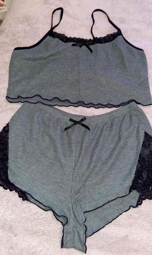  — Women’s short pyjamas