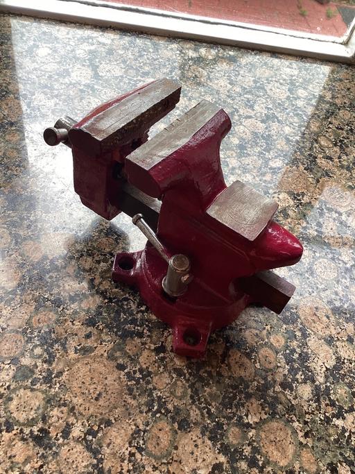  — Vintage Wilton  vice