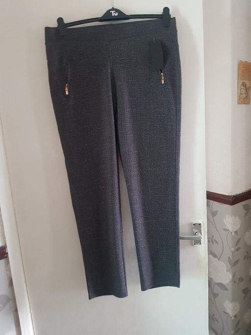  — ladies trousers size large new