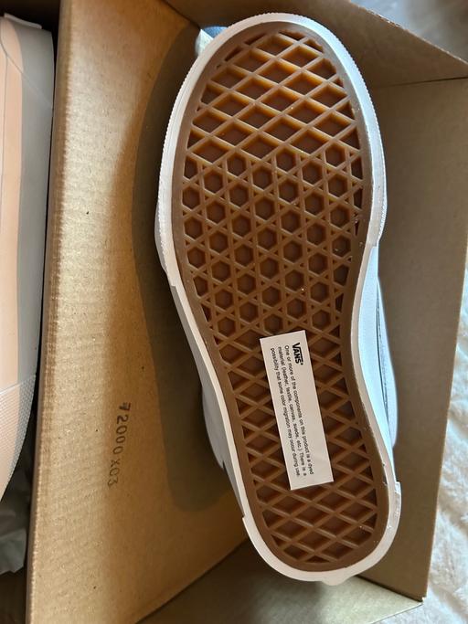  — Boys trainers junior size 2